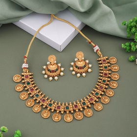 Fashion Frill Necklace Set For Women